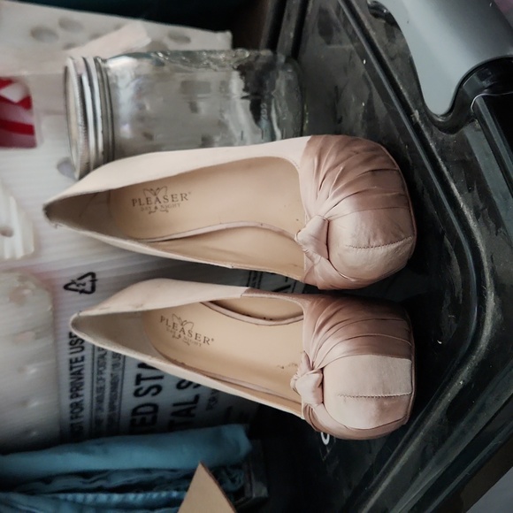 Champagne satin heels - Picture 2 of 4